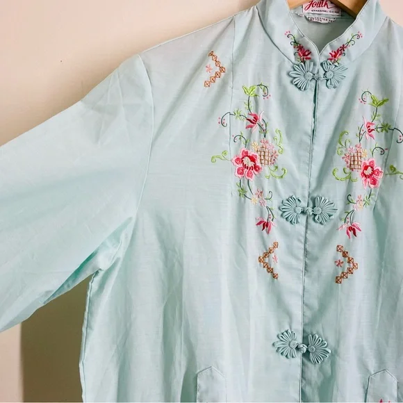 Vintage Chinese Traditional Embroidered House Robe Aqua Blue size M (40) - Picture 3 of 9